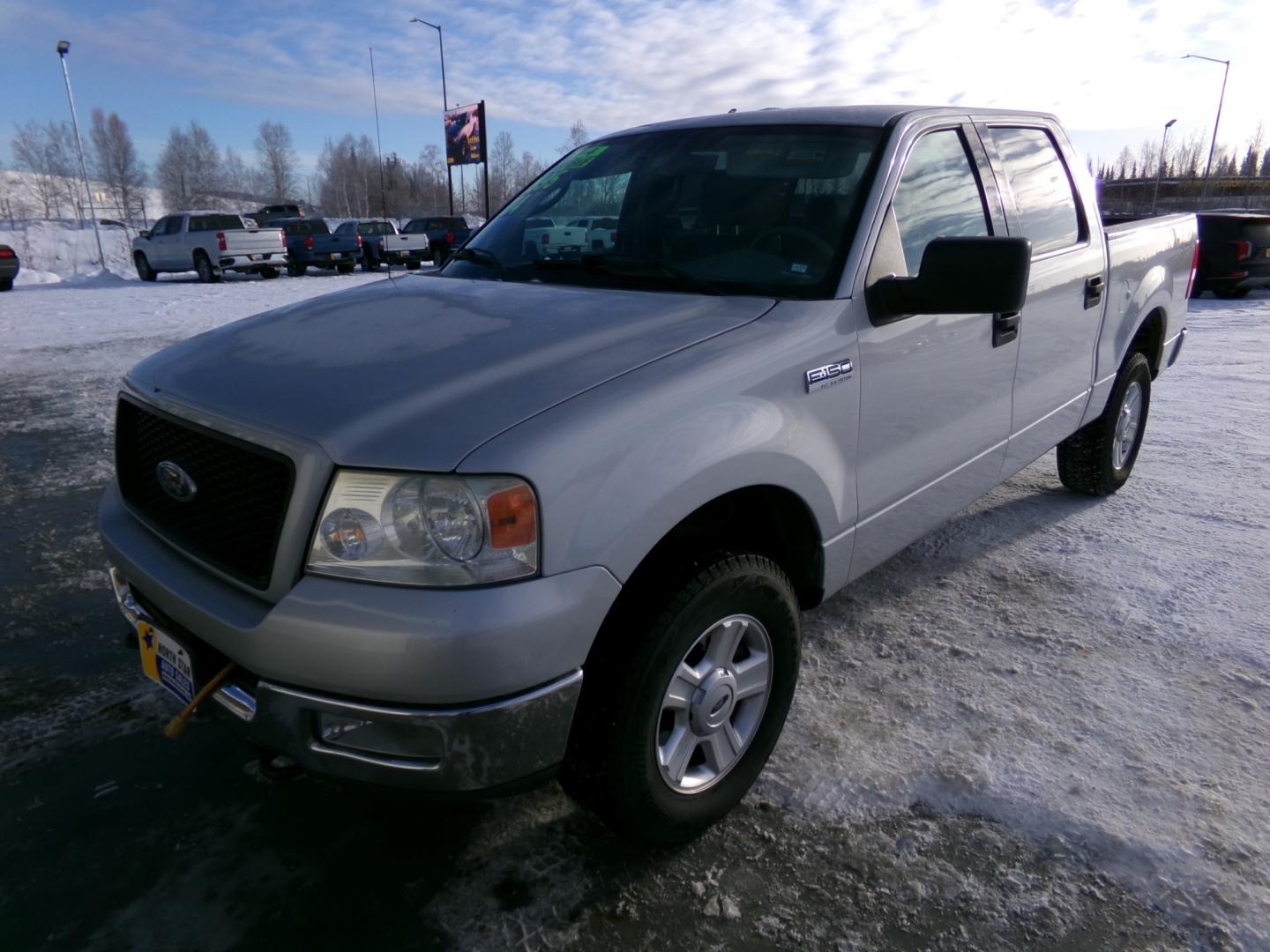 2004 Silver Ford F-150 FX4 SuperCrew 4WD (1FTPW14584K) with an 5.4L V6 SOHC 16V engine, 4-Speed Automatic Overdrive transmission, located at 2630 Philips Field Rd., Fairbanks, AK, 99709, (907) 458-0593, 64.848068, -147.780609 - Photo#0